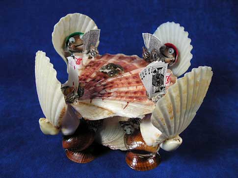Cute novelty of poker players made from seashells.